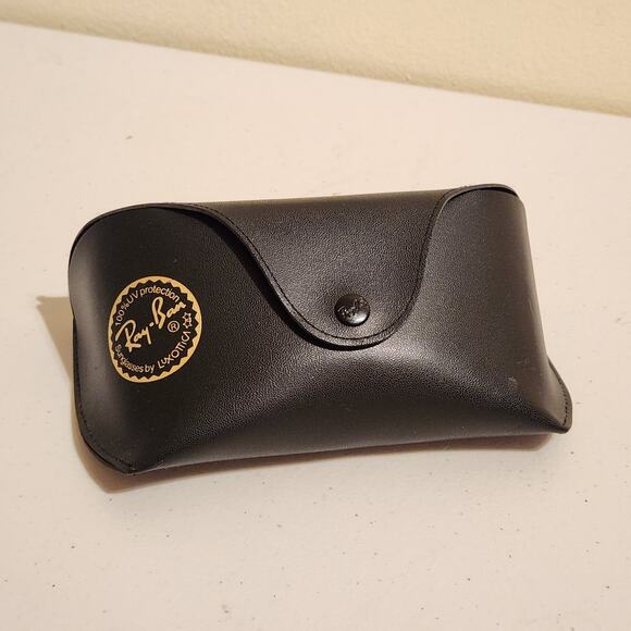 Ray Ban Classic Smooth Leather Hard Sunglasses Case Black w/ Velvet Lining - Picture 1 of 7